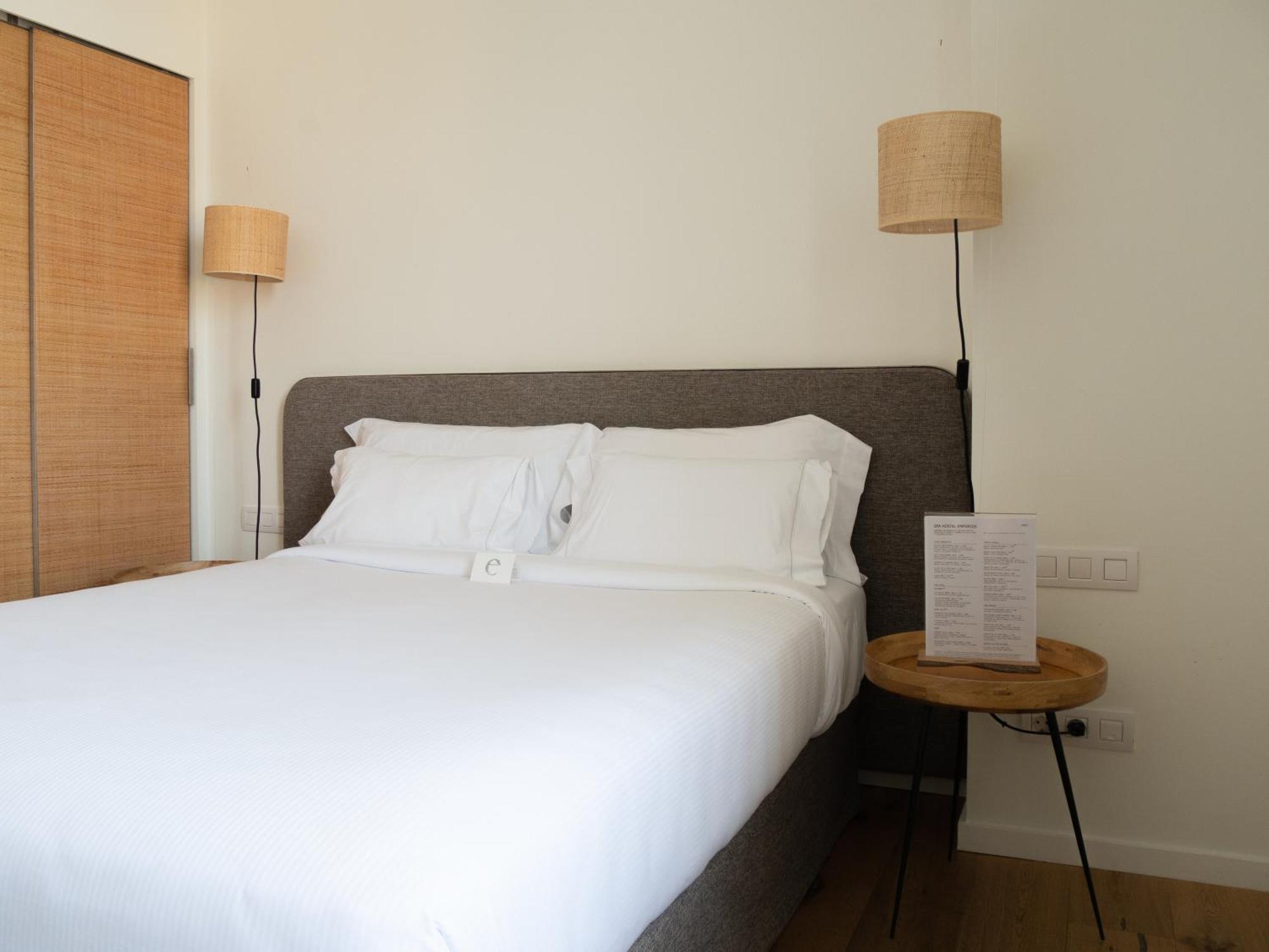 Hotel Empuries 4*